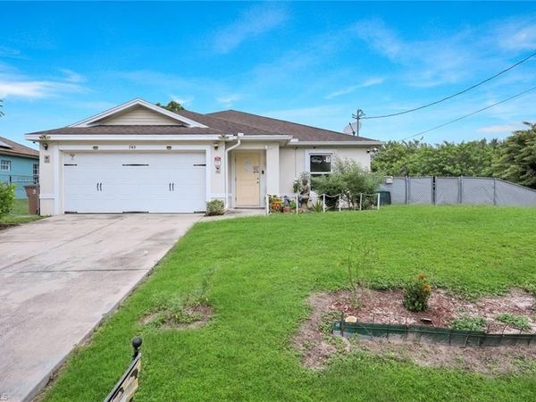 749 Chemstrand ST E, LEHIGH ACRES, FL 33974