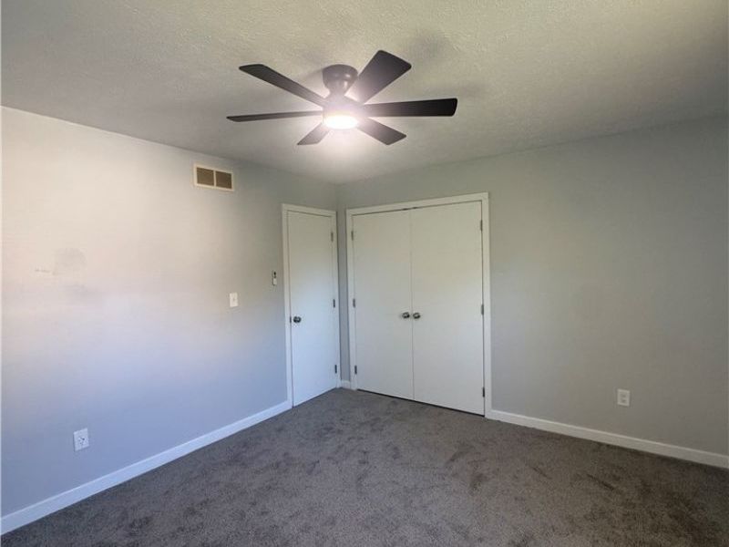 623 E 117th Street, Cleveland, OH 44108 Photo 18