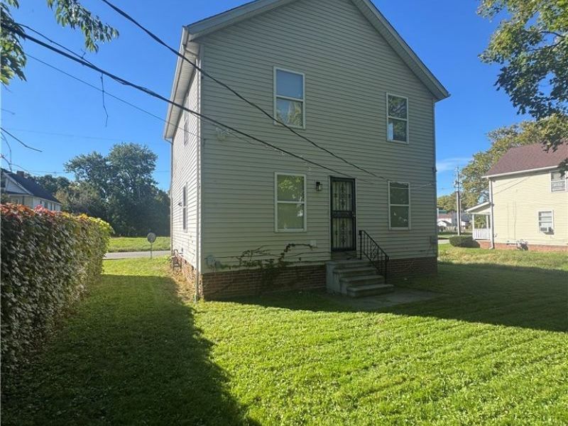 623 E 117th Street, Cleveland, OH 44108 Photo 22