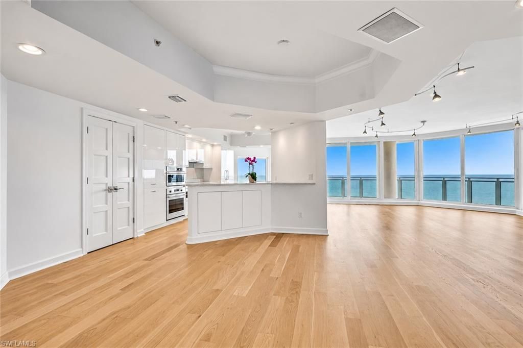 8231 Bay Colony Dr, Unit 602, Naples, FL 34108 Photo