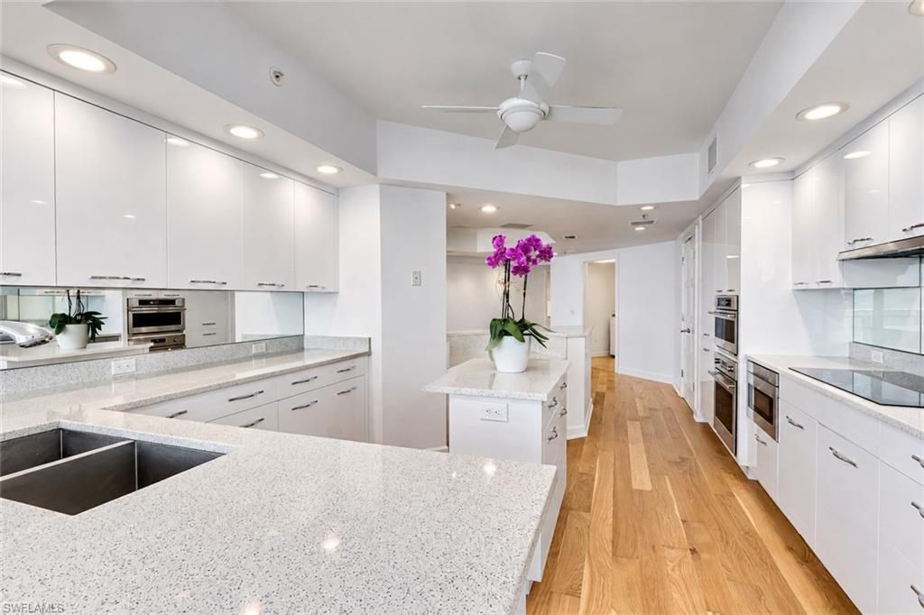8231 Bay Colony Dr, Unit 602, Naples, FL 34108 Photo
