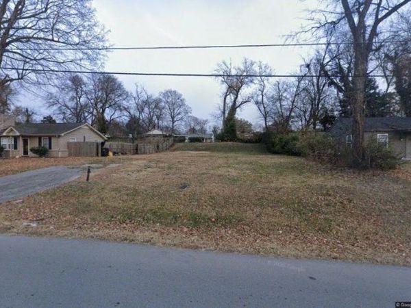 2818 Hartford Dr , Nashville, TN 37210