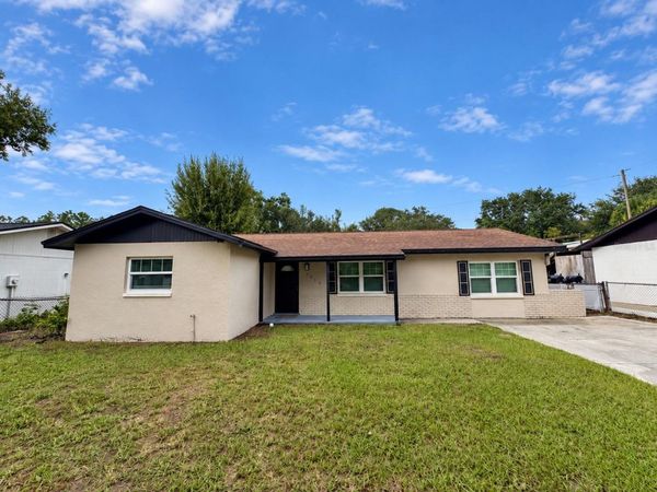 4424 PORPOISE DRIVE , TAMPA, FL 33617