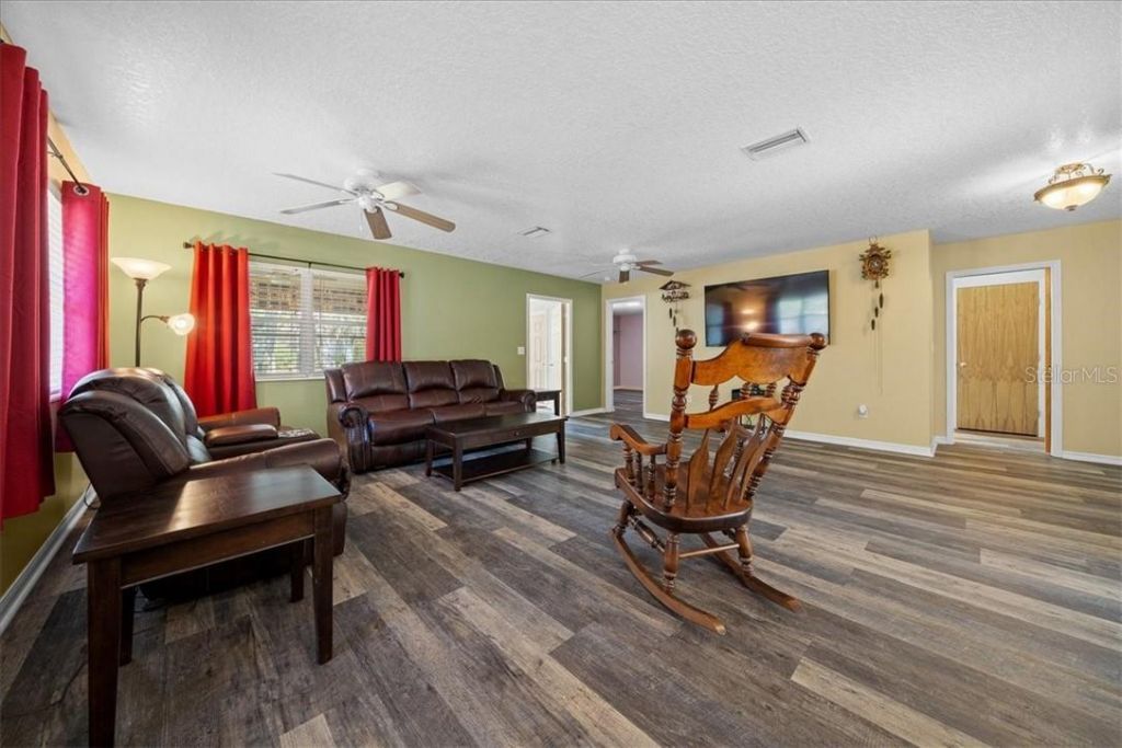 12575 W Foss Groves Path , Inglis, FL 34449 Photo