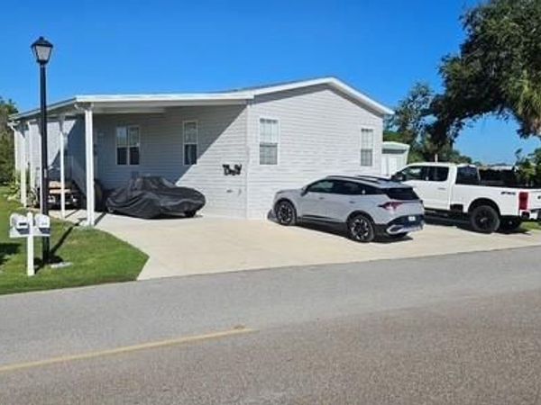 5652 HOLIDAY PARK BOULEVARD , NORTH PORT, FL 34287