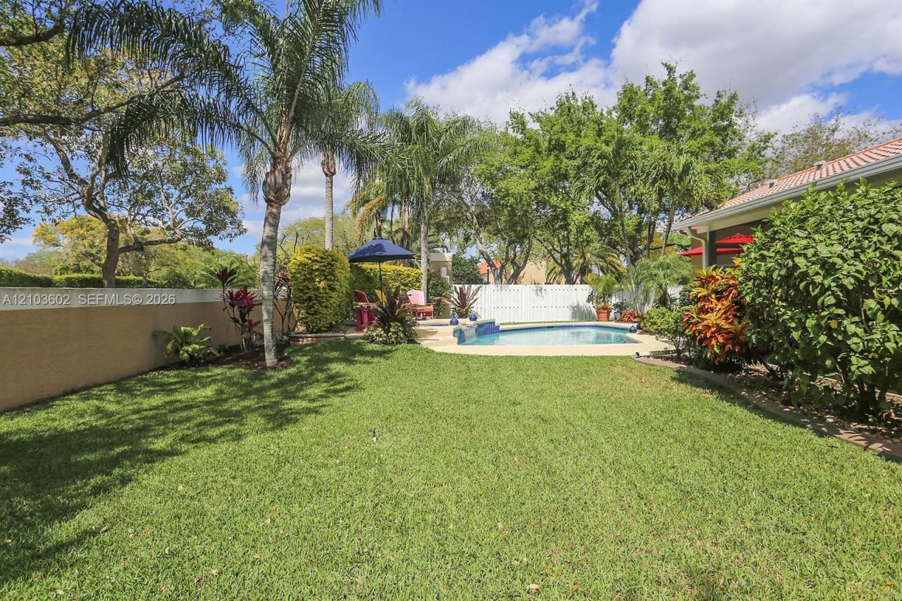 1203 NW 127th Dr, Sunrise, FL 33323 Photo