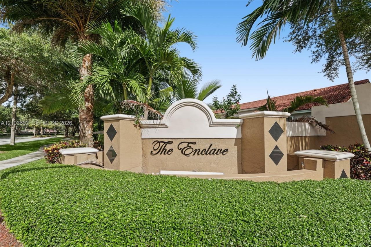 1203 NW 127th Dr, Sunrise, FL 33323 Photo