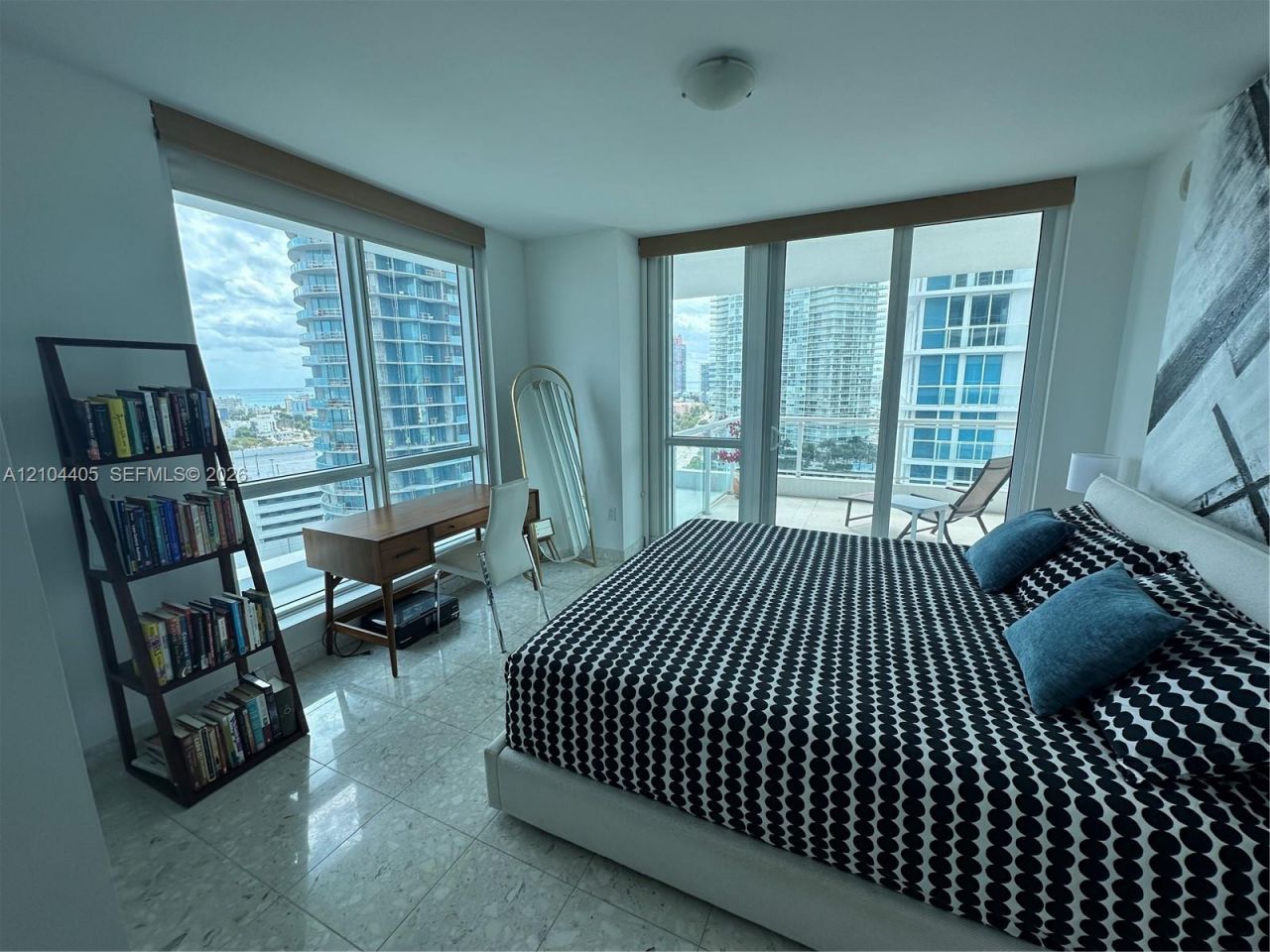 540 West Ave, Unit 1811, Miami Beach, FL 33139 Photo