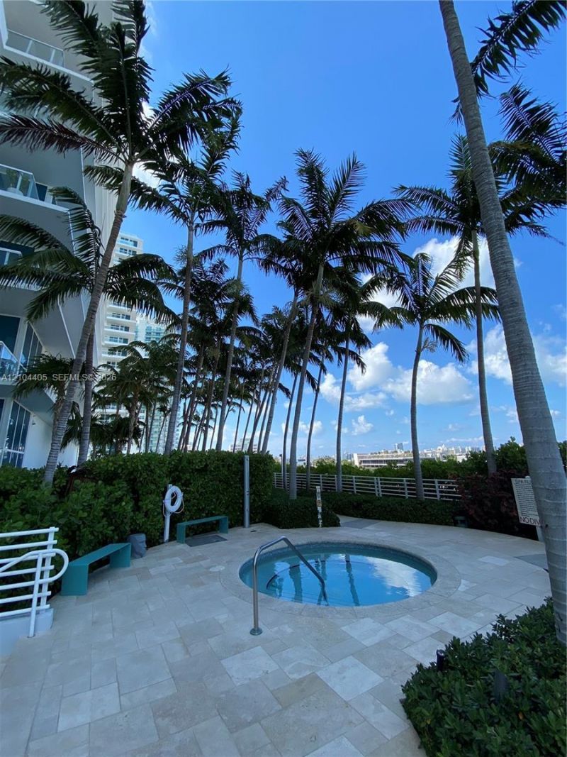 540 West Ave, Unit 1811, Miami Beach, FL 33139 Photo