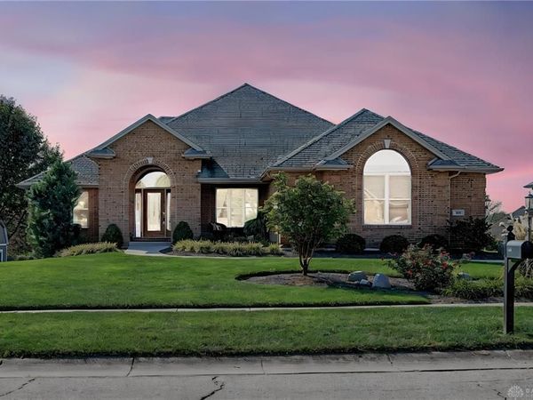 381 Sunset Drive, Carlisle, OH 45005