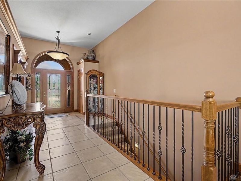 381 Sunset Drive, Carlisle, OH 45005 Photo 13
