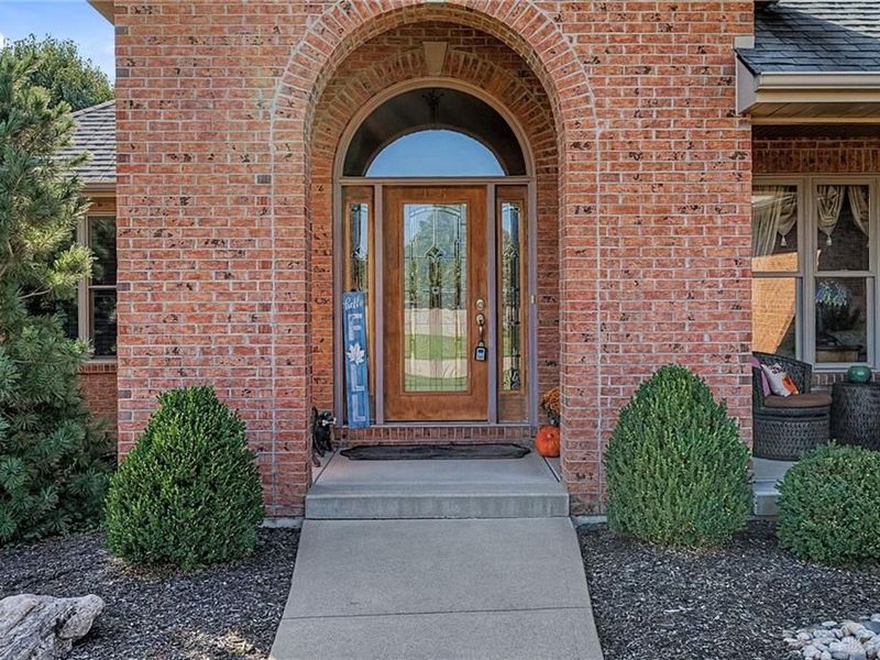 381 Sunset Drive, Carlisle, OH 45005 Photo 9