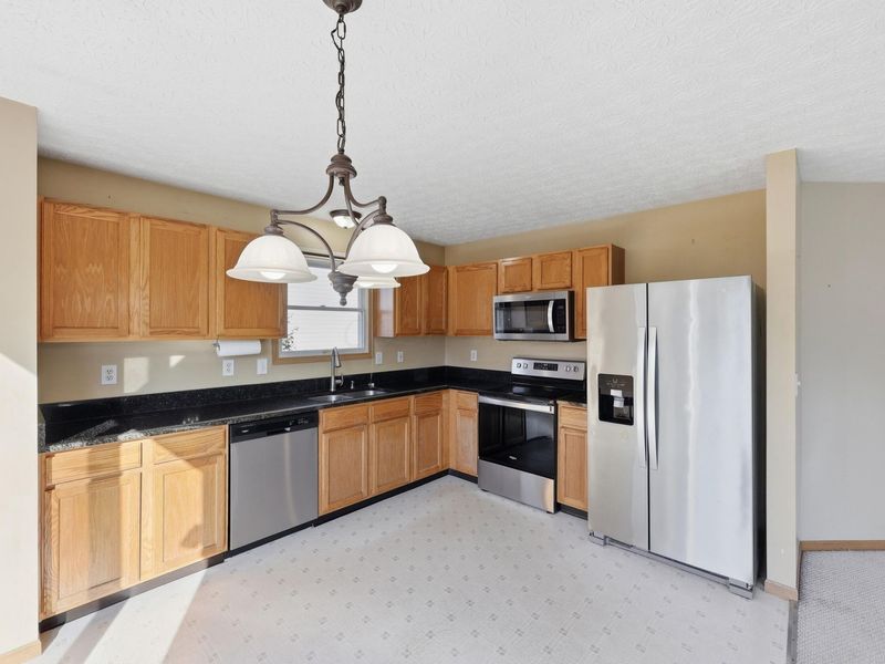 5919 Westbend Drive, Galloway, OH 43119 Photo 12