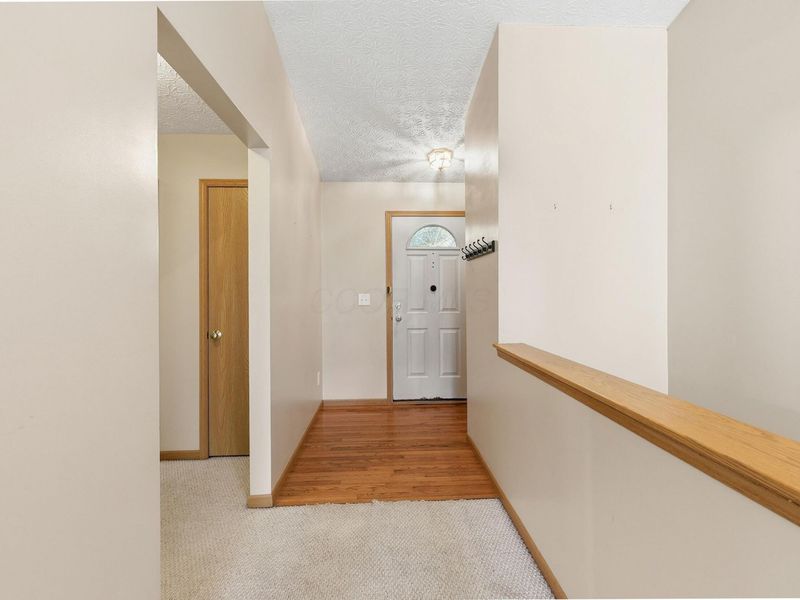 5919 Westbend Drive, Galloway, OH 43119 Photo 5