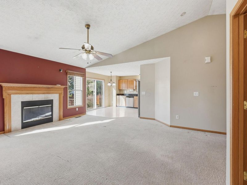 5919 Westbend Drive, Galloway, OH 43119 Photo 9