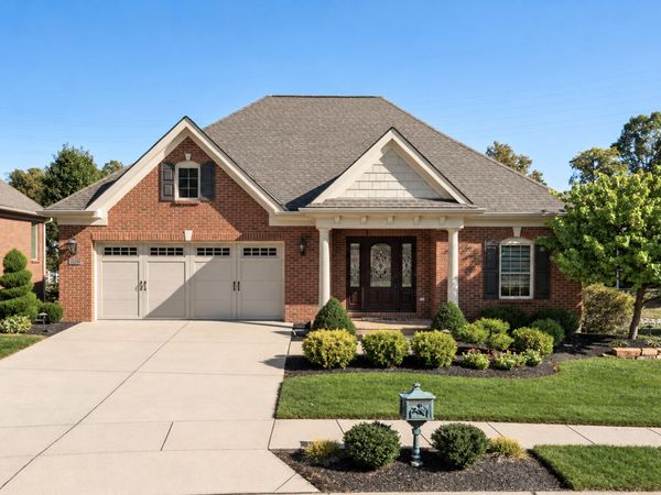 819 Woodside Court, Villa Hills, KY 41017