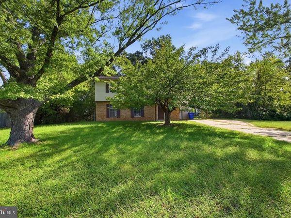 721 UNIVERSITY DRIVE , WALDORF, MD 20602