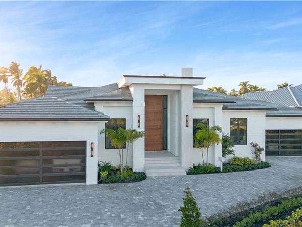 2485 Crayton RD , NAPLES, FL 34103