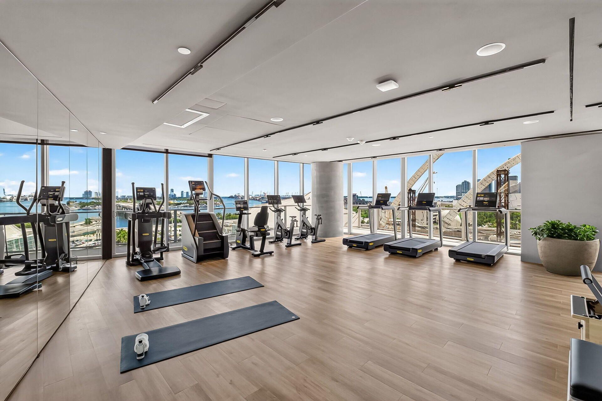 1400 Biscayne Blvd , Unit 2906, Miami, FL 33132 Photo