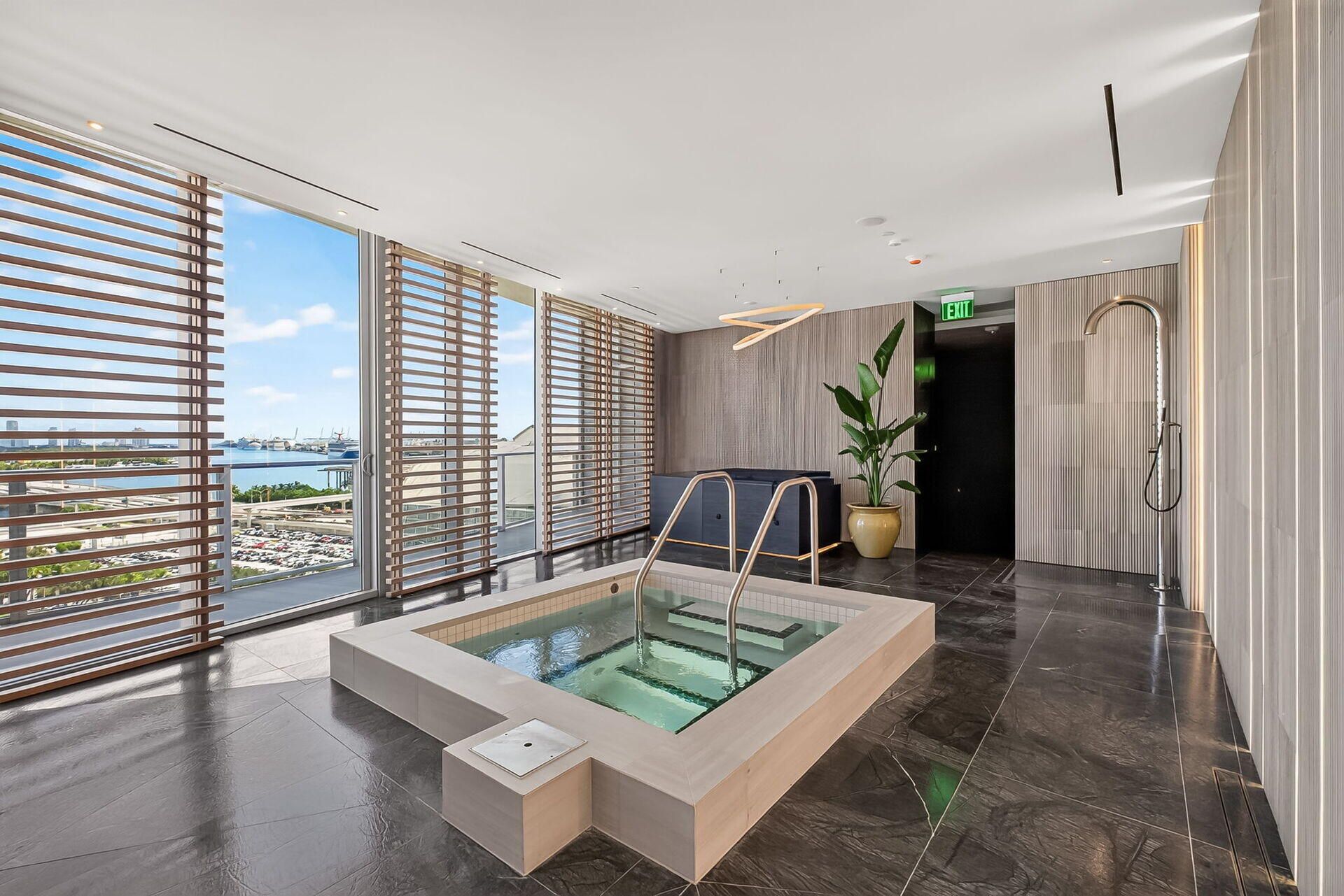 1400 Biscayne Blvd , Unit 2906, Miami, FL 33132 Photo