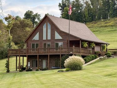 35 Dollar Road, Morgantown, WV 26501