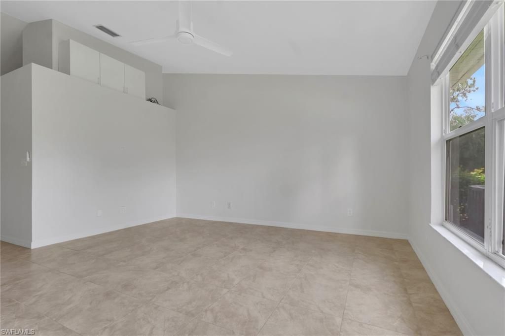 351 Emerald Bay Cir , Unit R7, Naples, FL 34110 Photo