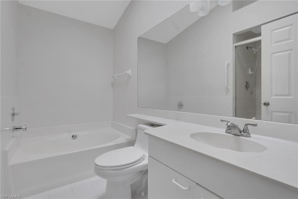 351 Emerald Bay Cir , Unit R7, Naples, FL 34110 Photo