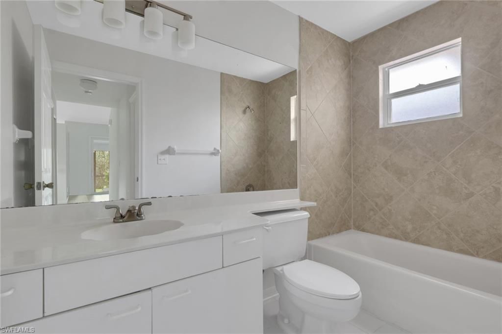 351 Emerald Bay Cir , Unit R7, Naples, FL 34110 Photo