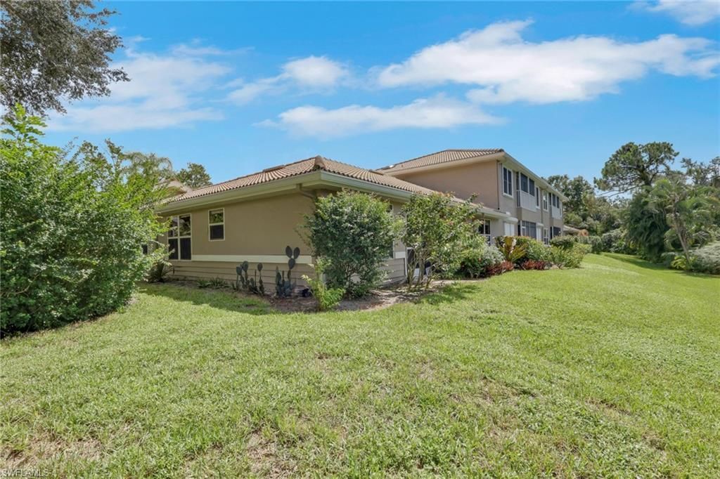 351 Emerald Bay Cir , Unit R7, Naples, FL 34110 Photo