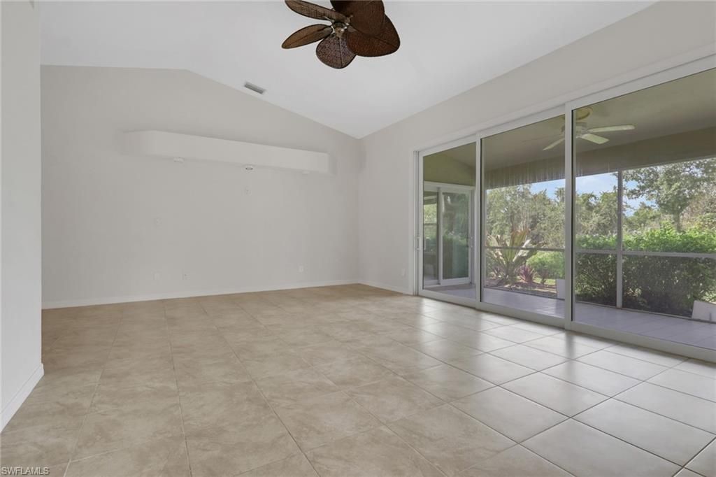 351 Emerald Bay Cir , Unit R7, Naples, FL 34110 Photo