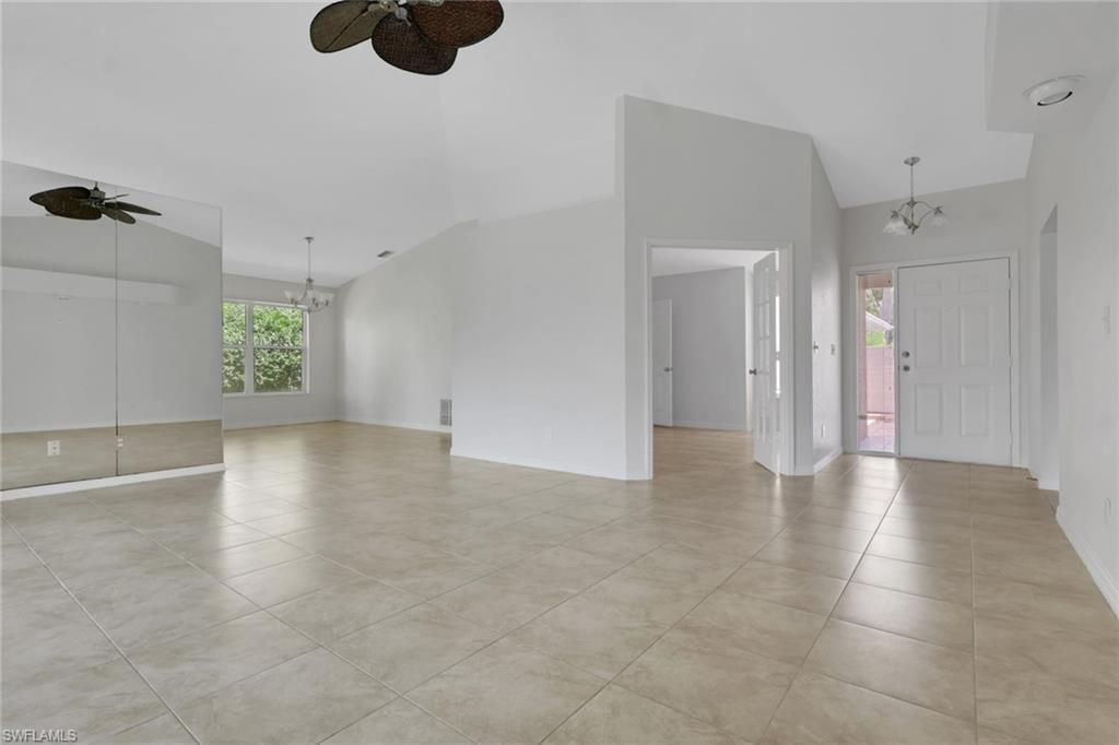 351 Emerald Bay Cir , Unit R7, Naples, FL 34110 Photo