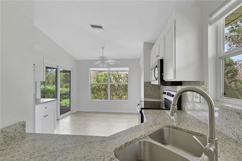 351 Emerald Bay Cir , Unit R7, Naples, FL 34110 Photo