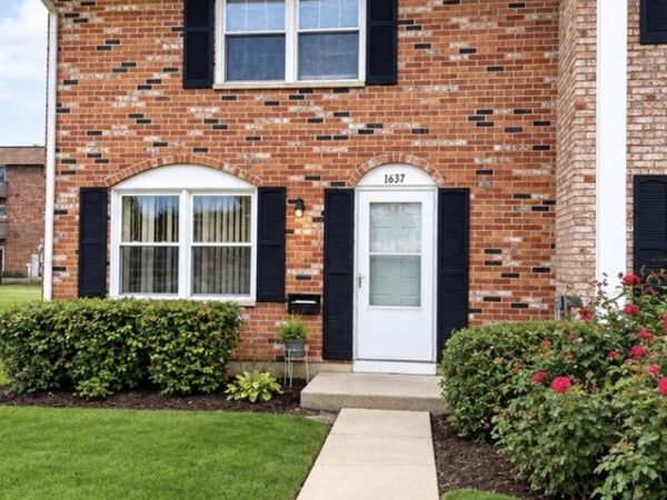 1637 Mckool Avenue , Unit 1637, Streamwood, IL 60107