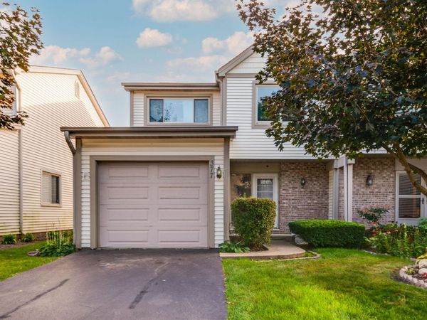 377 E Forest Knoll Drive , Palatine, IL 60074