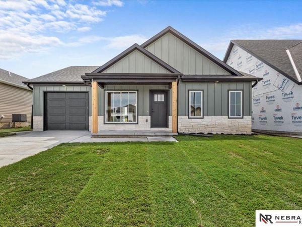 9620 S 87th Street, Lincoln, NE 68526