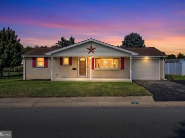 11 MAYFIELD STREET, DOVER, PA 17315