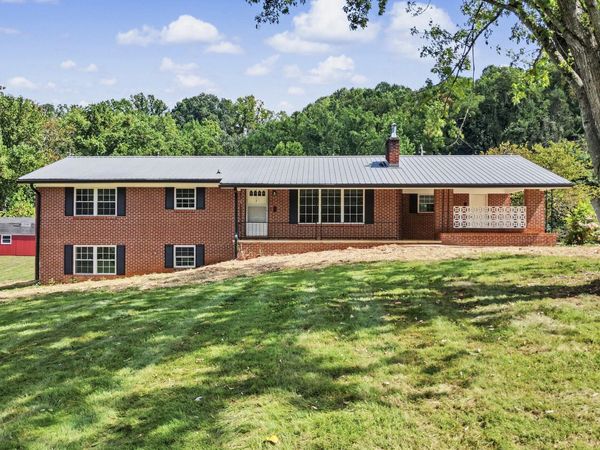 10521 Asheville Highway, Greeneville, TN 37743