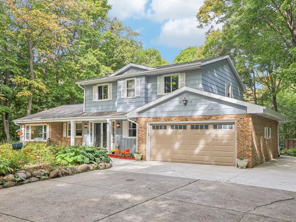 8480 W Edgerton Ave, Greendale, WI 53129