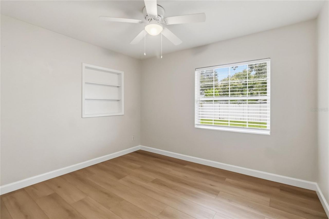 7040 Lake Drive, Belle Isle, FL 32809 Photo