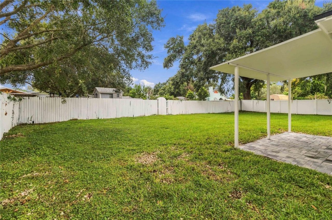 7040 Lake Drive, Belle Isle, FL 32809 Photo