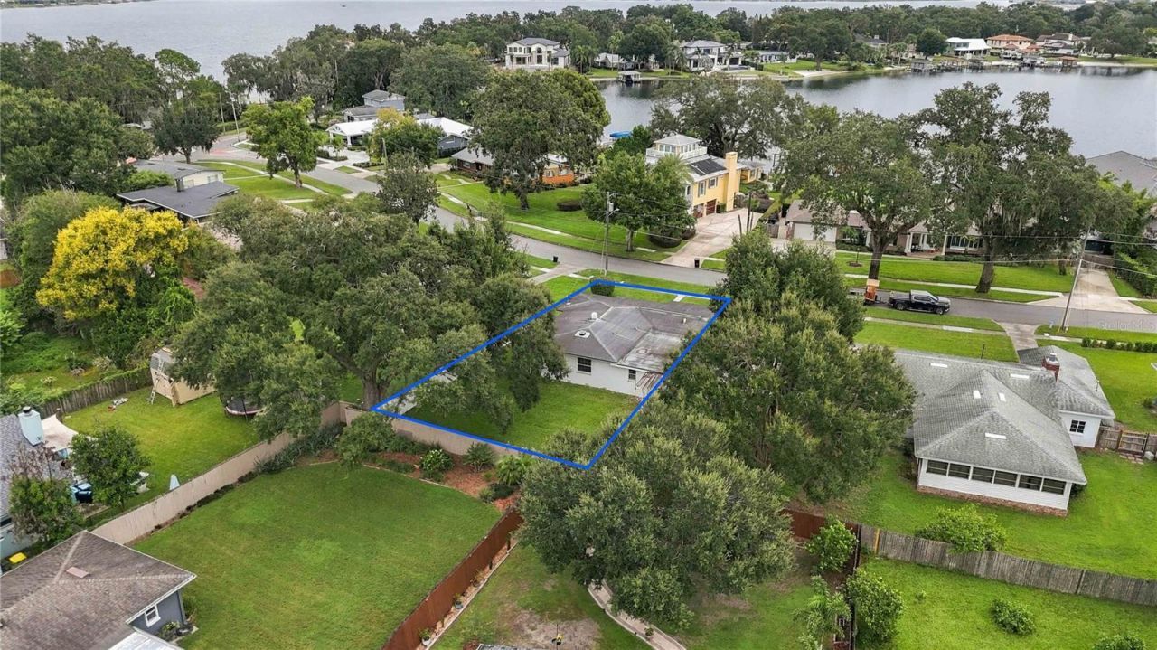 7040 Lake Drive, Belle Isle, FL 32809 Photo