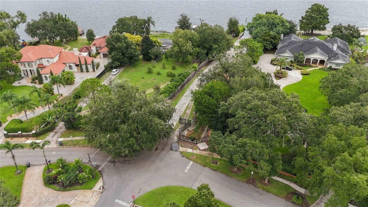 7040 Lake Drive, Belle Isle, FL 32809 Photo