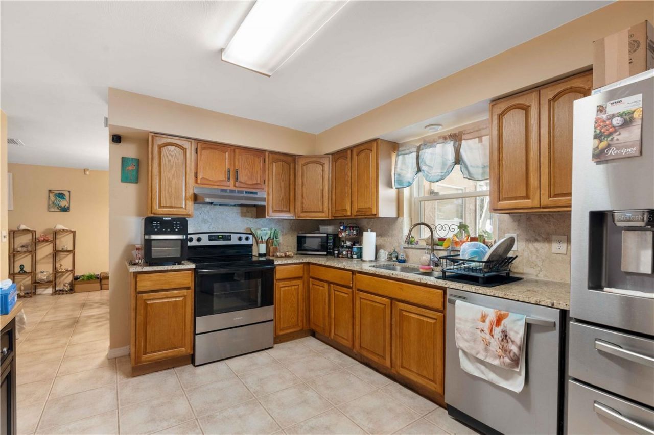 7735 Hawthorn Drive , Port Richey, FL 34668 Photo