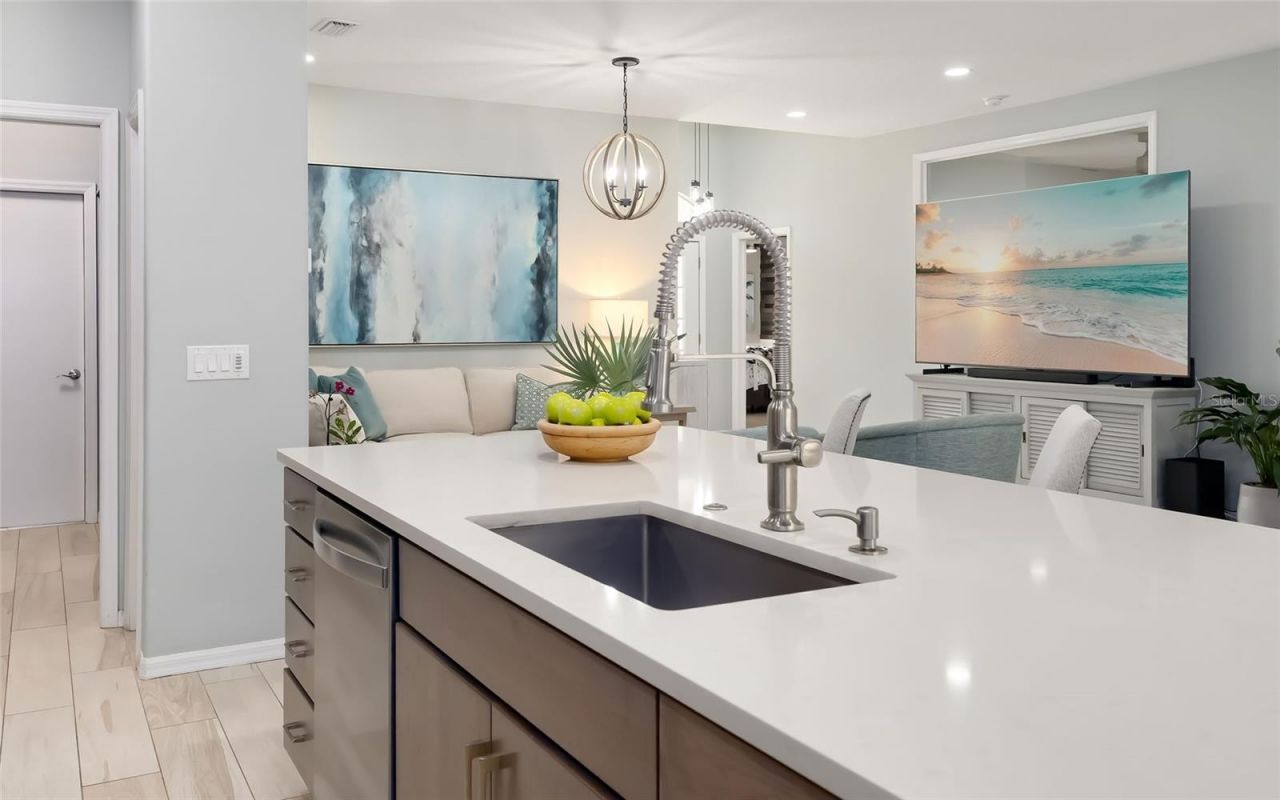 5111 Brooksbend Circle, Sarasota, FL 34238 Photo