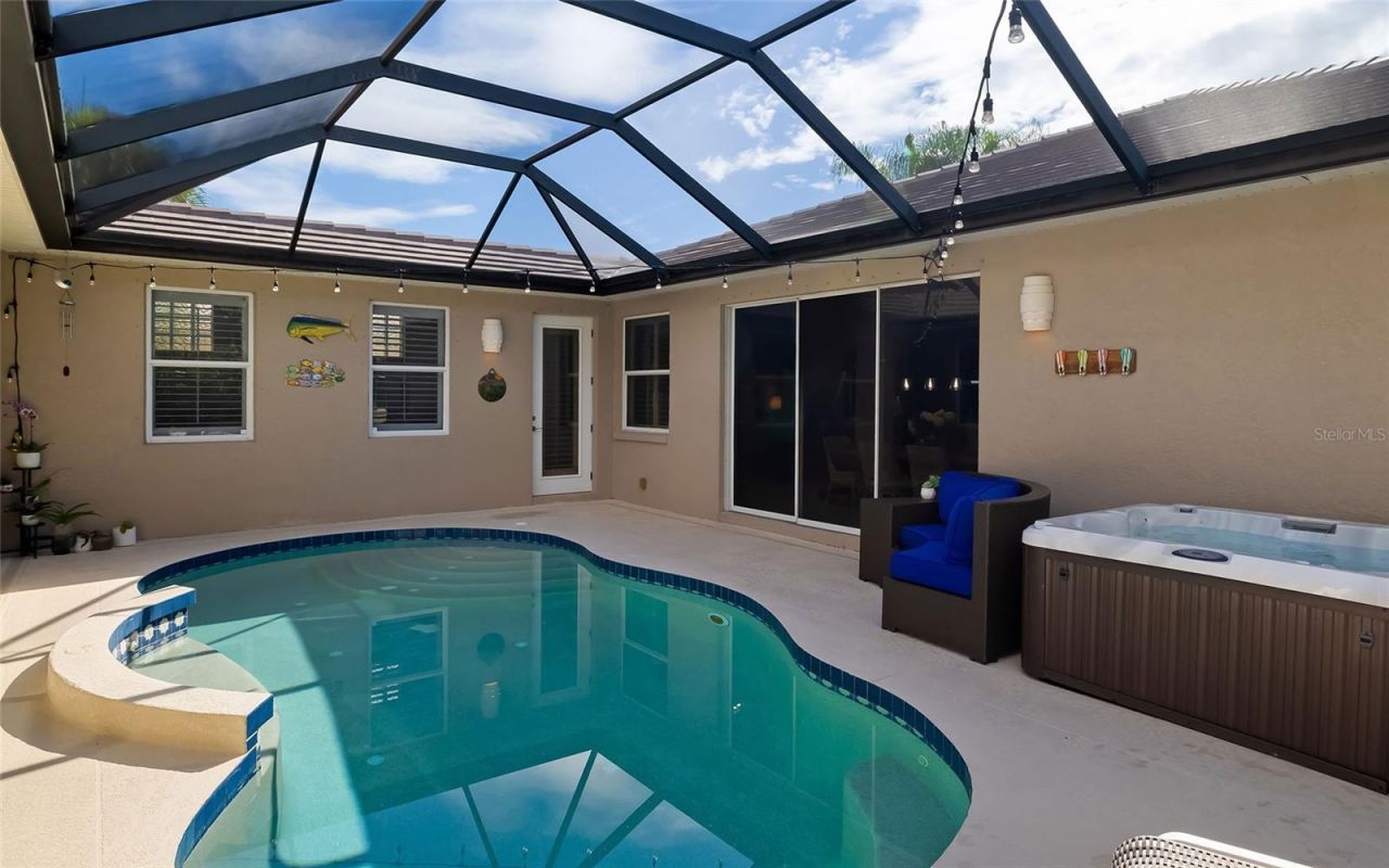 5111 Brooksbend Circle, Sarasota, FL 34238 Photo