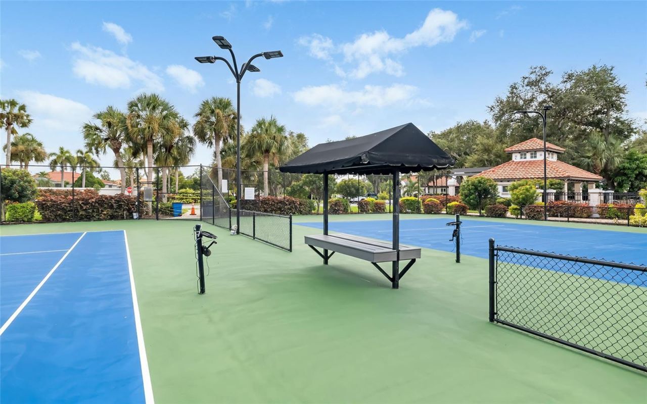 5111 Brooksbend Circle, Sarasota, FL 34238 Photo