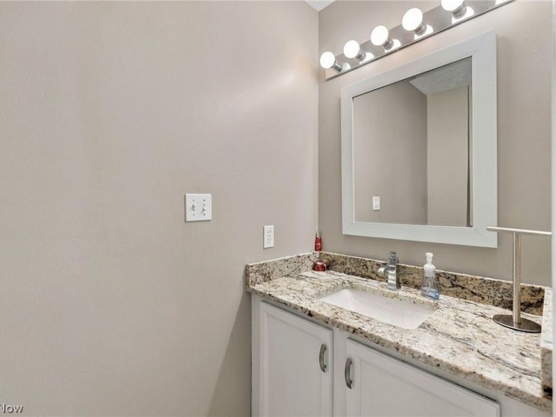 2472 W 5th Street, Cleveland, OH 44113 Photo 14