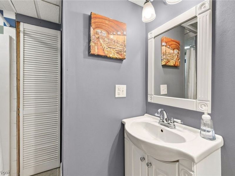 2472 W 5th Street, Cleveland, OH 44113 Photo 27