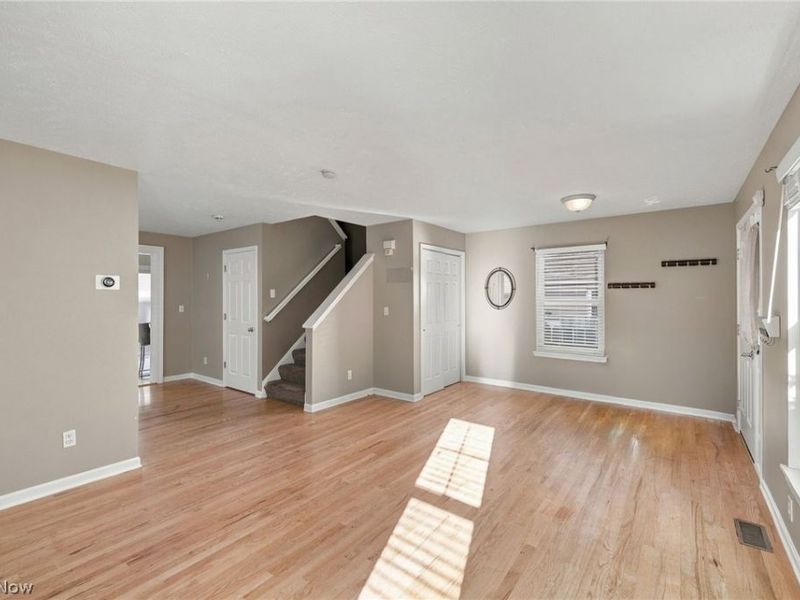 2472 W 5th Street, Cleveland, OH 44113 Photo 4