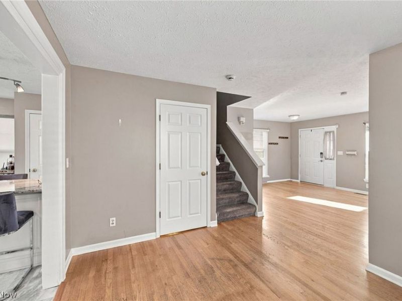 2472 W 5th Street, Cleveland, OH 44113 Photo 7